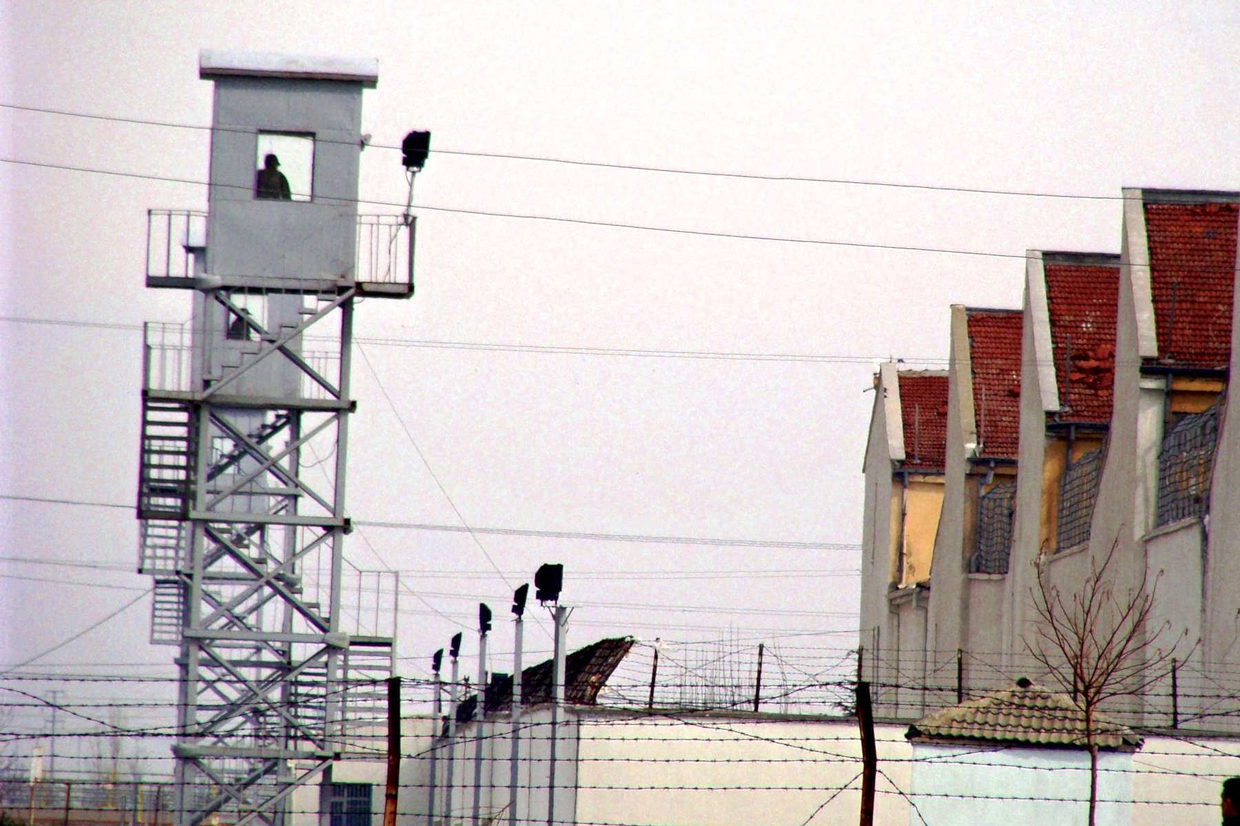 10352 - Cezaevleri de Özelleştirilmeli